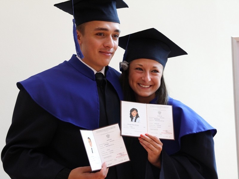 Dyplomy dla studentów PWSZ w Wałbrzychu