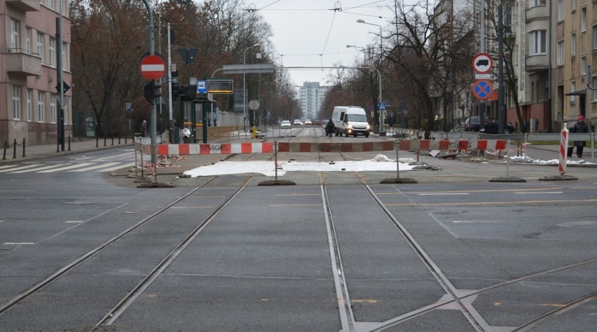 Łódź. Koniec utrudnień na skrzyżowaniu ulic Narutowicza i Kopcińskiego ZDJĘCIA