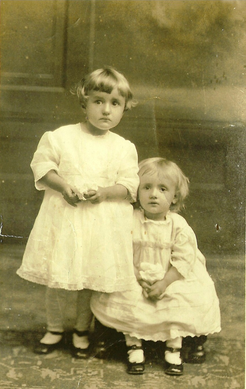 Josephine i Mary pierwsze córki Józefa i Franciszki - rok 1920