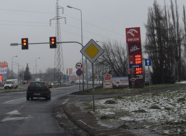 Ceny paliw na stacjach w Zduńskiej Woli znów wysokie