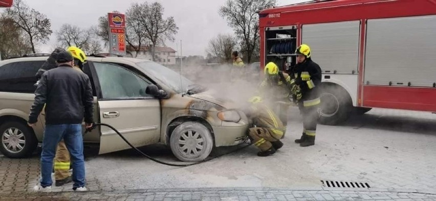 Sytuacja była niezwykle niebezpieczna - auto płonące na...