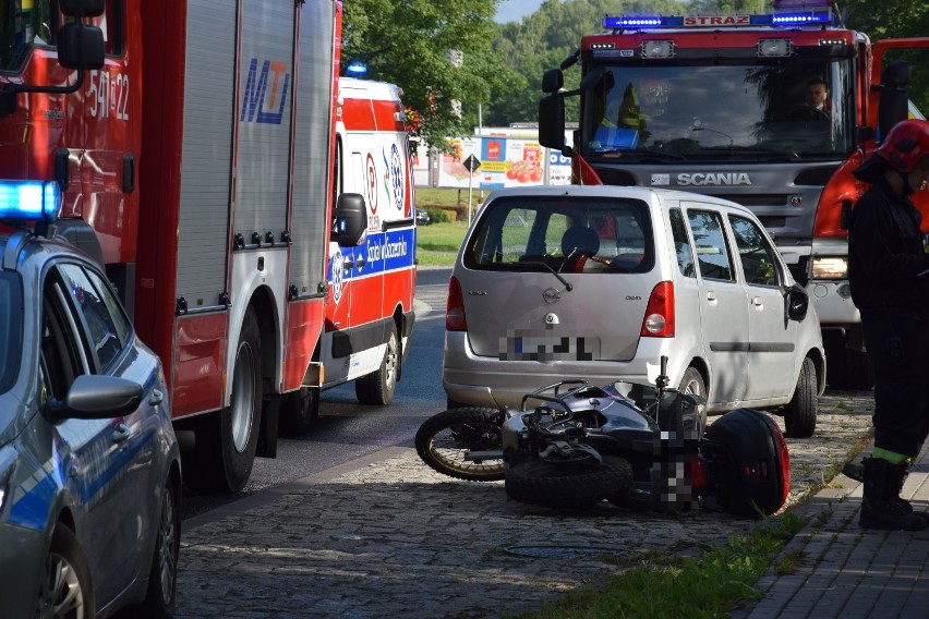 Wypadek w Szczecinku. Potrącenie motocyklisty [zdjęcia]