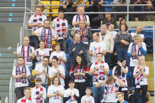 Kibice Energa MKS Kalisz podczas meczu z Górnikiem Zabrze w Pucharze Polski