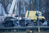 Darłówko: Samochód wpadł do kanału portowego [nowe ZDJĘCIA] - aktualizacja