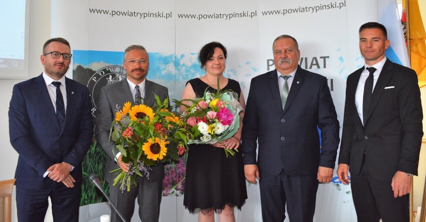 Od lewej: wiceprzewodniczący rady Ziemowit Kłosowski,...
