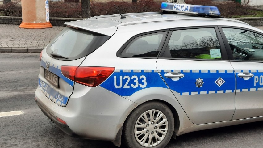 Kalisz: Kolizja z udziałem policyjnego radiowozu na ulicy...