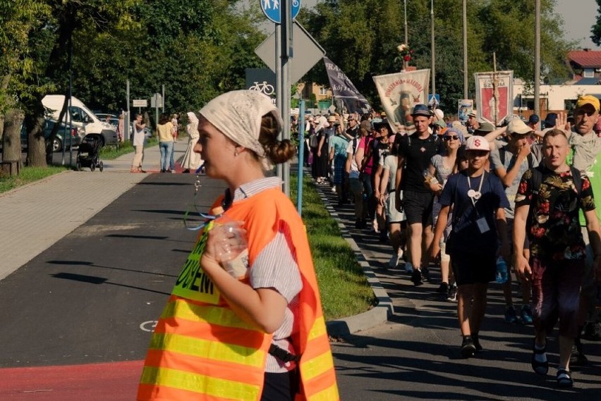 Na pątniczym szlaku elbląskiej pielgrzymki na Jasną Górę. ZDJĘCIA!