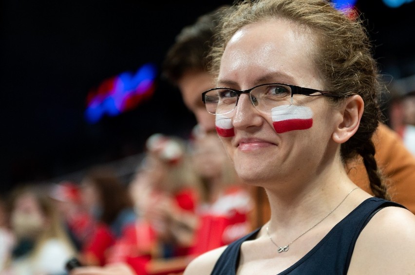 Kibice na meczu siatkarskim Polska - Rosja