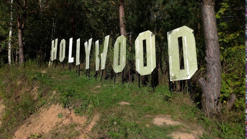 Znak Hollywood w Szastarce (Kraśnik)