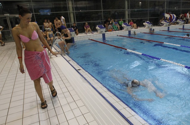 Najpierw sportowcy, kluby i drużyny pływackie, na końcu ...