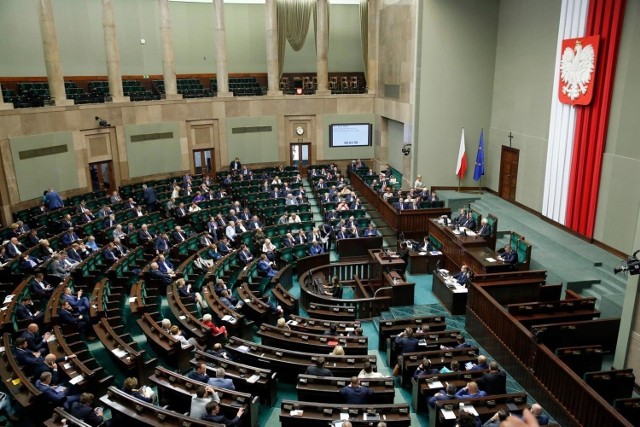 Opolski zespół parlamentarny bez trójki przedstawicieli obozu prawicy