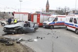 Wypadek na Przybyszewskiego i al. Śmigłego-Rydza w Łodzi. Dwie osoby ranne [ZDJĘCIA]