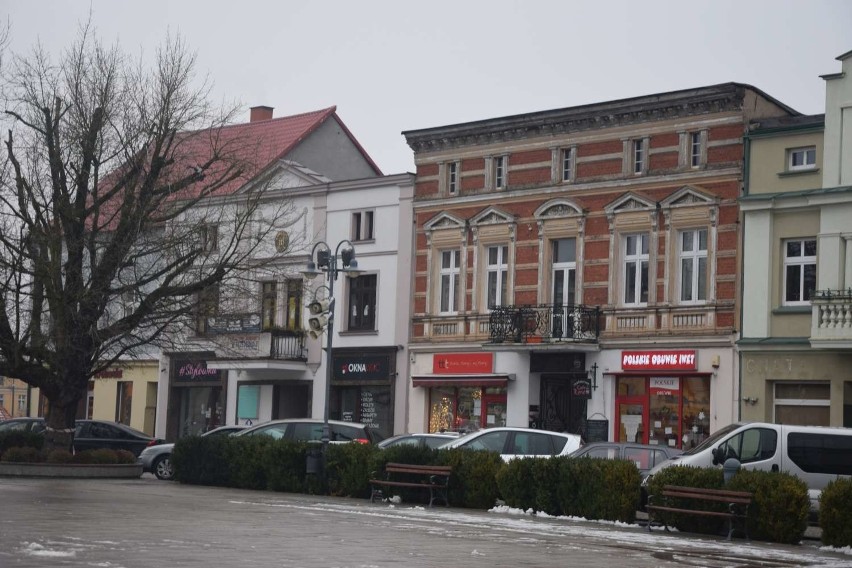 Kamienice wokół Rynku w Wągrowcu. Jaka jest ich historia? Wągrowczanka podczas remontu znalazła stare dokumenty 