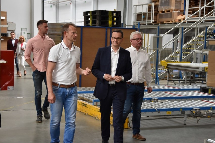 Rok temu premier Mateusz Morawiecki odwiedził Nowy Tomyśl. Zwiedził fabrykę Berotu i spotkał się z mieszkańcami koło NOKu