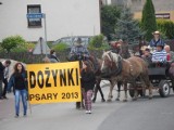 Dożynki w Psarach 2013. Ulicami miejscowości przeszedł korowód