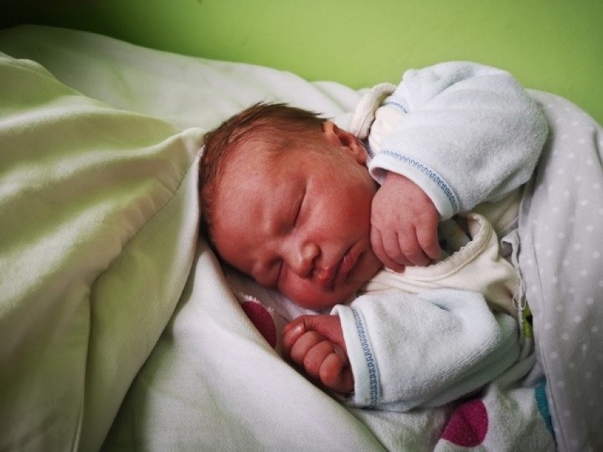 Hubert z Rudy Śląskiej to pierwsze dziecko urodzone w 2021...
