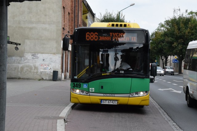 Mieszkańcy Oświęcimia i Bierunia boją się, że wkrótce do  podróżowania zostaną im tylko autobusy MZK Tychy