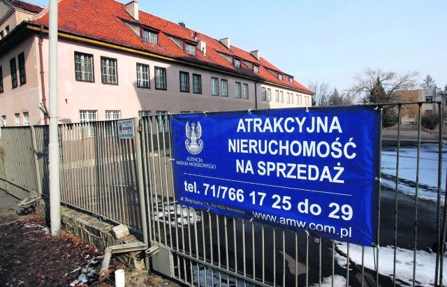 Koszary opuszczone przez Batalion Rozpoznania Elektronicznego zostaną pod koniec roku wystawione na sprzedaż