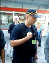 Zobaczcie akcję strażników miejskich na targowisku w Łodzi [wideo]