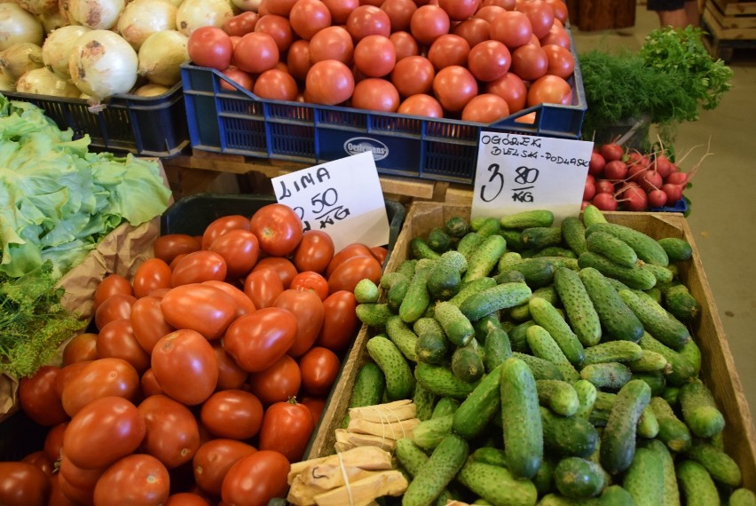 Ceny warzyw i owoców na giełdzie w Białymstoku. Ile kosztują warzywa i owoce?  [zdjęcia CENY 13.08.2018]
