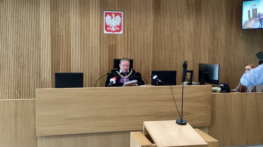 Sędzia Maciej Michałowski podjął decyzję o konieczności...