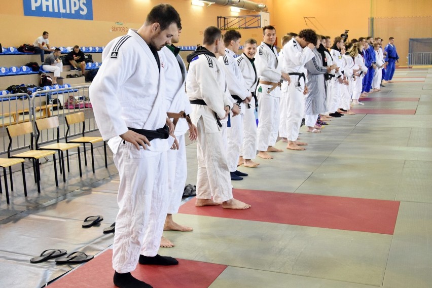 Judo: w kobiecej rywalizacji Młodzieżowych Mistrzostw Polski srebro UKS 3 Piła. Mężczyźni poza podium. Zobacz zdjęcia