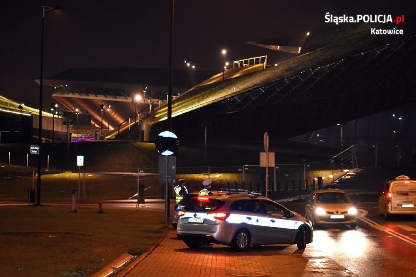 Katowice: Kilkanaście osób zatrzymanych w trakcie imprezy sylwestrowej. Dlaczego?