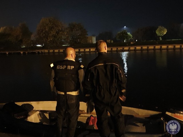 Grupa Specjalna Płetwonurków RP odnalazła i wydobyła z rzeki Elbląg ciało zaginionego 28-latka