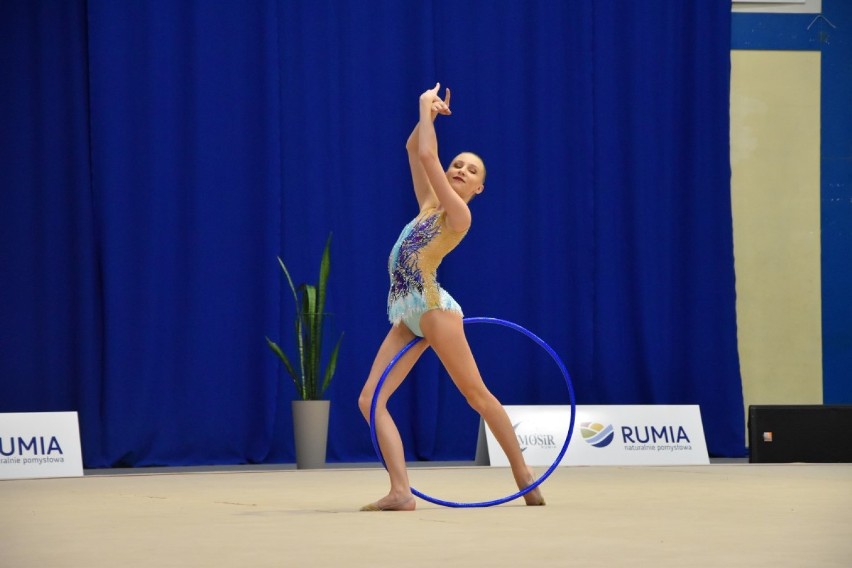 Gimnastyczki z całej Polski występują w hali MOSIR Rumia [ZDJĘCIA]