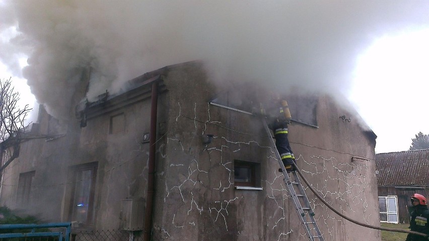 Pożar na Borowej. Spłonął dom