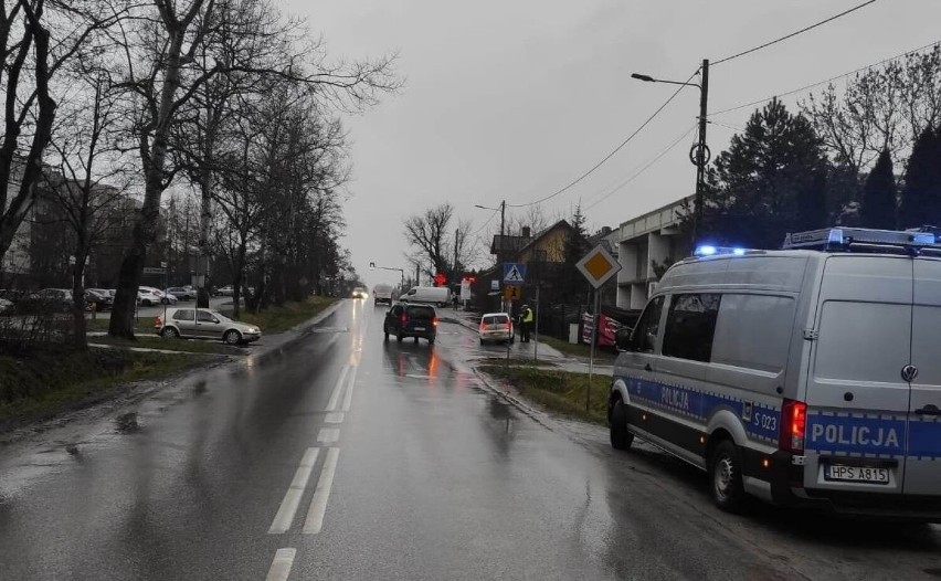 Poranny wypadek na ulicy Ściegiennego w Kielcach. Ranna...