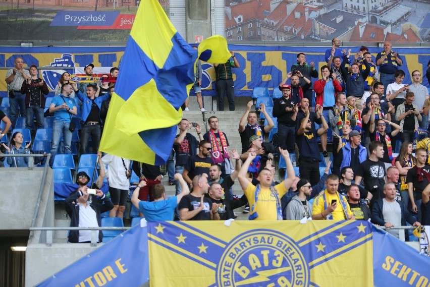 Piast Gliwice – BATE Borysów. Zobacz zdjęcia KIBICÓW. Pełny stadion przy Okrzei i wielkie emocje