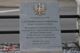 Pomnik Smoleński stanął przed Bazyliką Mniejszą w Krotoszynie [ZDJĘCIA]            