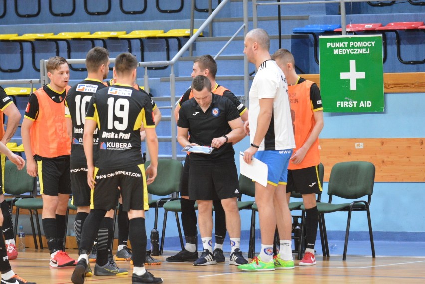 Futsal. W zaległym meczu I ligi BestDrive Futsal Piła zremisował z Orlikiem Mosina. Obejrzyjcie zdjęcia