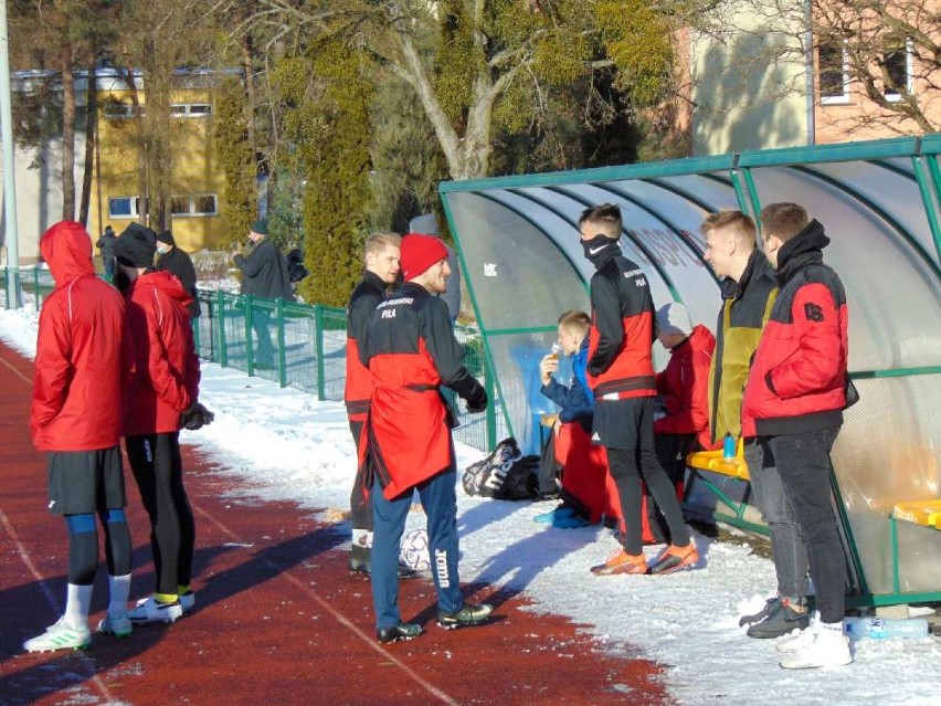 Sparing piłkarski Leśnik Margonin kontra Klub Piłkarski Piła.