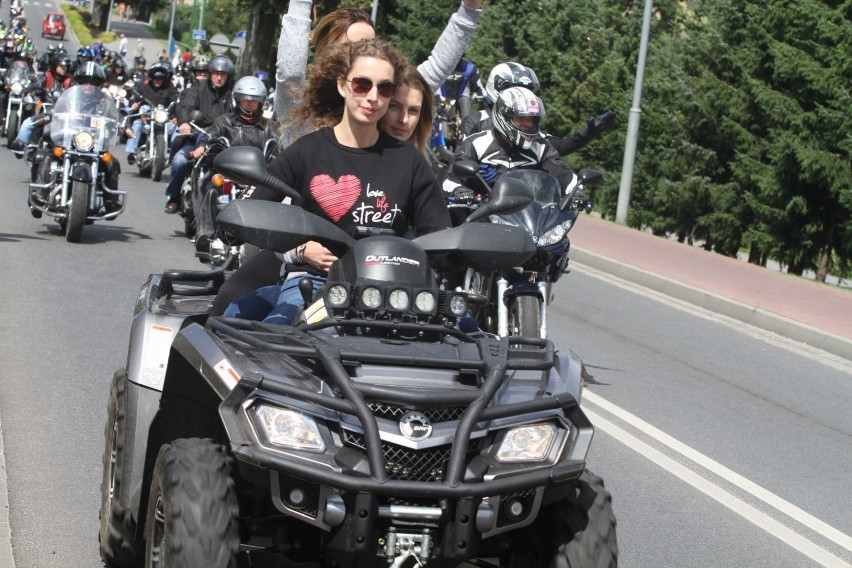 Parada motocyklowa ulicami Złotowa