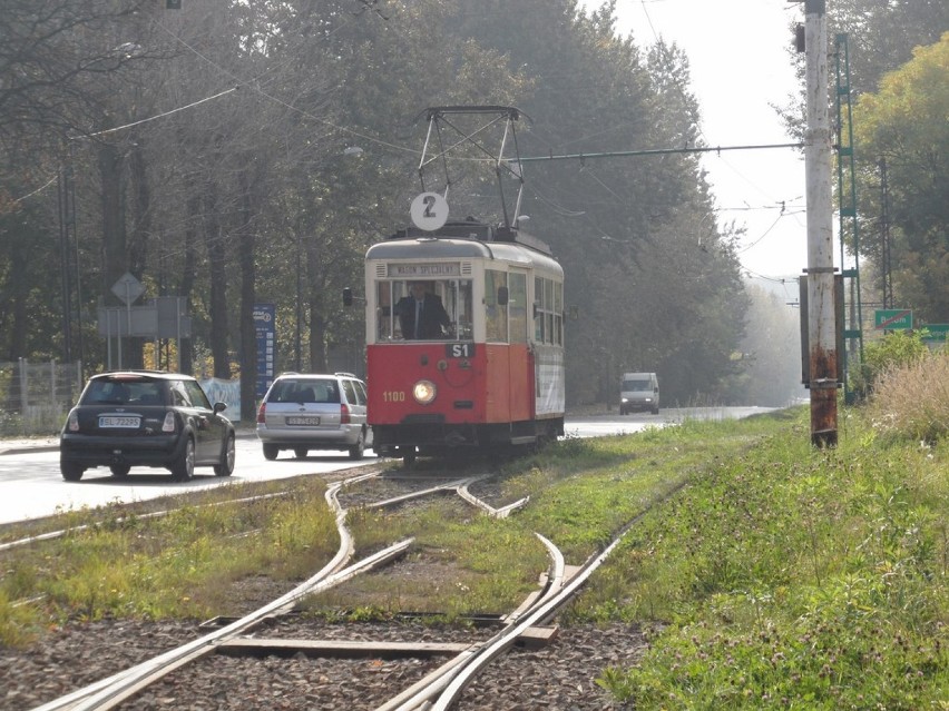 Mieszkańcy okolicznych miast chętnie wsiadali do zabytkowego...