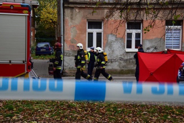 W trakcie wczorajszego pożaru zginęła 31-letnia matka oraz jej córki: trzymiesięczna Lena, czteroletnia Zuzia i pięcioletnia Oliwia.