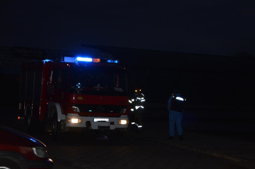 Strażacy z PSP w Łowiczu pomogli rannemu mieszkańcowi ul. Sybiraków [ZDJĘCIA]