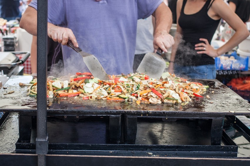 Festiwal Pierogów Świata 2018 - tłumy na Bulwarach i mnóstwo...