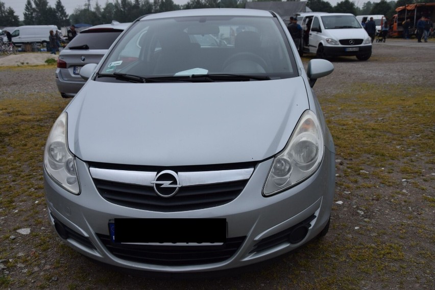 Opel Corsa - rok produkcji 2009, z silnikiem 1.0 benzyna,...