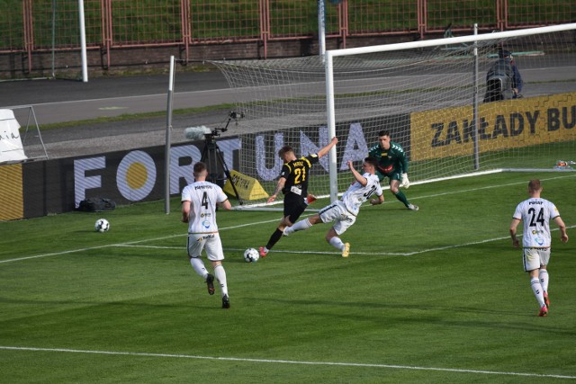 GKS Tychy odniósł w Jastrzębiu premierowe zwycięstwo.