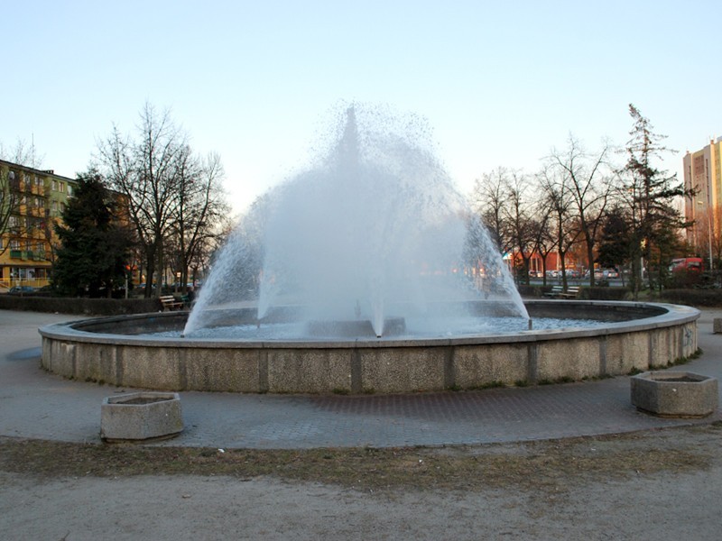 Plac z fontanną przy ul. Bohaterów Westerplatte