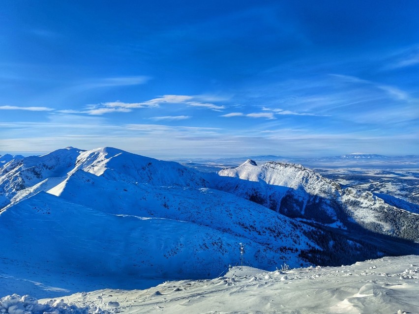 Tatry. W górach pogoda na skitoury. Warunki są dobre. Zobaczcie wycieczkę na Kasprowy Wierch [ZDJĘCIA]