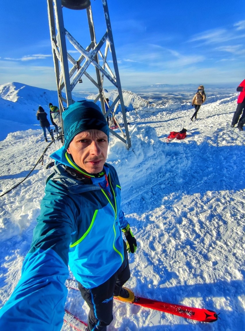 Tatry. W górach pogoda na skitoury. Warunki są dobre. Zobaczcie wycieczkę na Kasprowy Wierch [ZDJĘCIA]