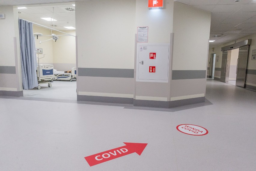 Szpital Południowy przyjął pierwszych pacjentów. Jak wygląda wnętrze pierwszego od lat nowego szpitala w Warszawie?