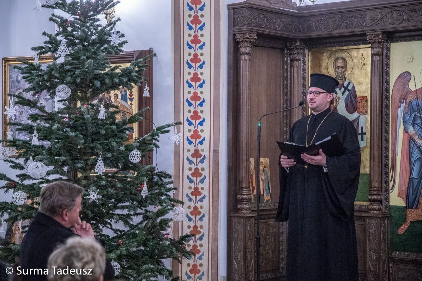 Anielskie głosy wypełniły prawosławną cerkiew w Stargardzie. Odbyło się "Mikołajkowe kolędowanie - pieśni liturgiczne, kolędy i pastorałki"