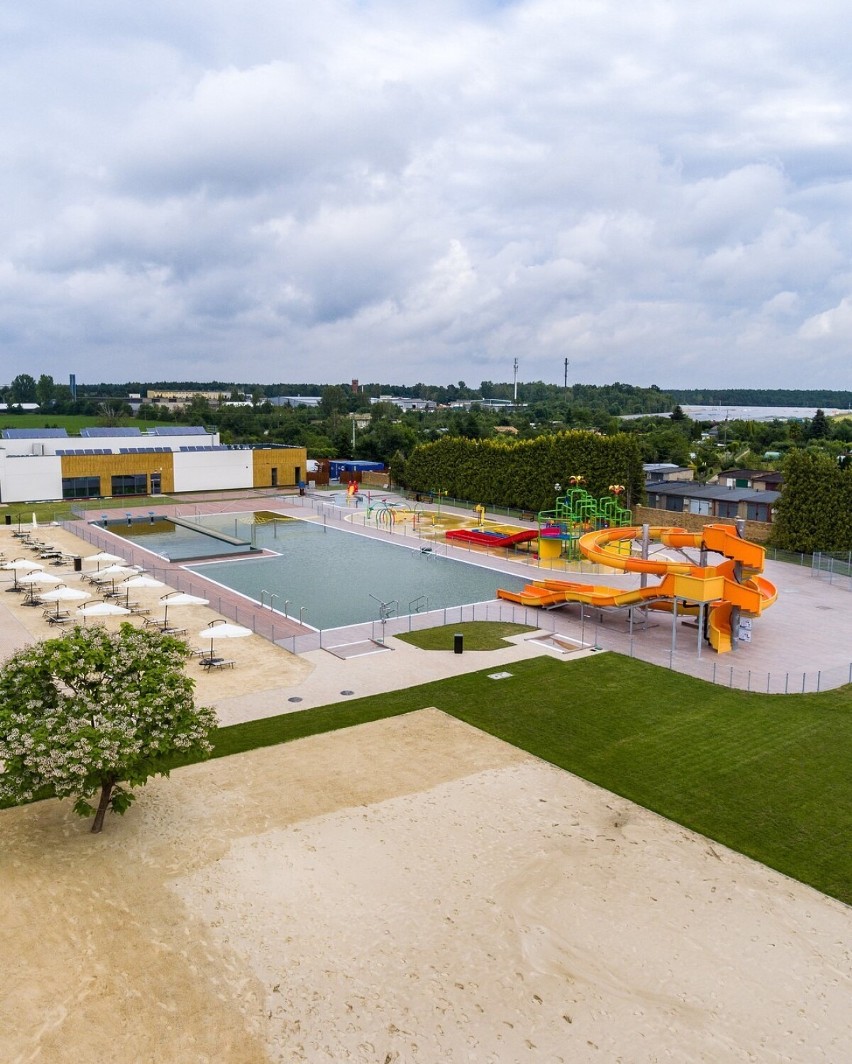 Nowy basen w Niewiadowie już otwarty dla mieszkańców i turystów CENNIK, ZDJĘCIA