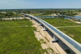 Pod Tarnowem powstaje najdłuższy most w Małopolsce. Niezwykła konstrukcja ma ponad 800 metrów! Zobaczcie zdjęcia!
