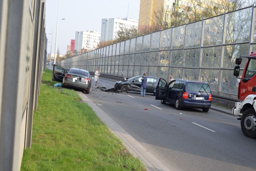 Wypadek na ulicy Toruńskiej we Włocławku. Zderzenie citroena z oplem [zdjęcia]